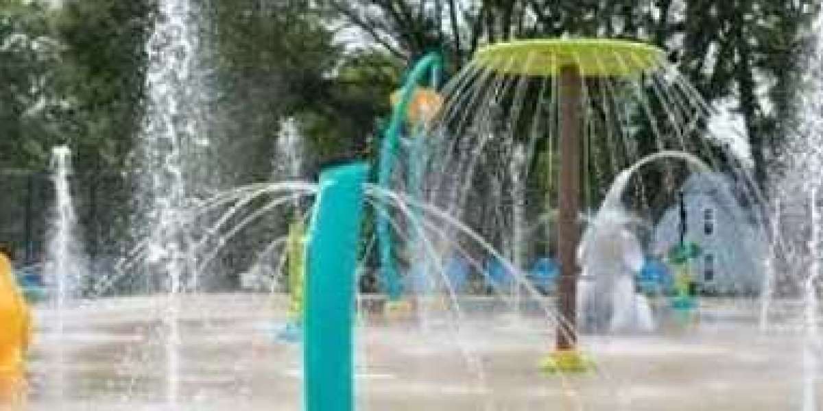 What are the most popular designs and features in water playgrounds currently
